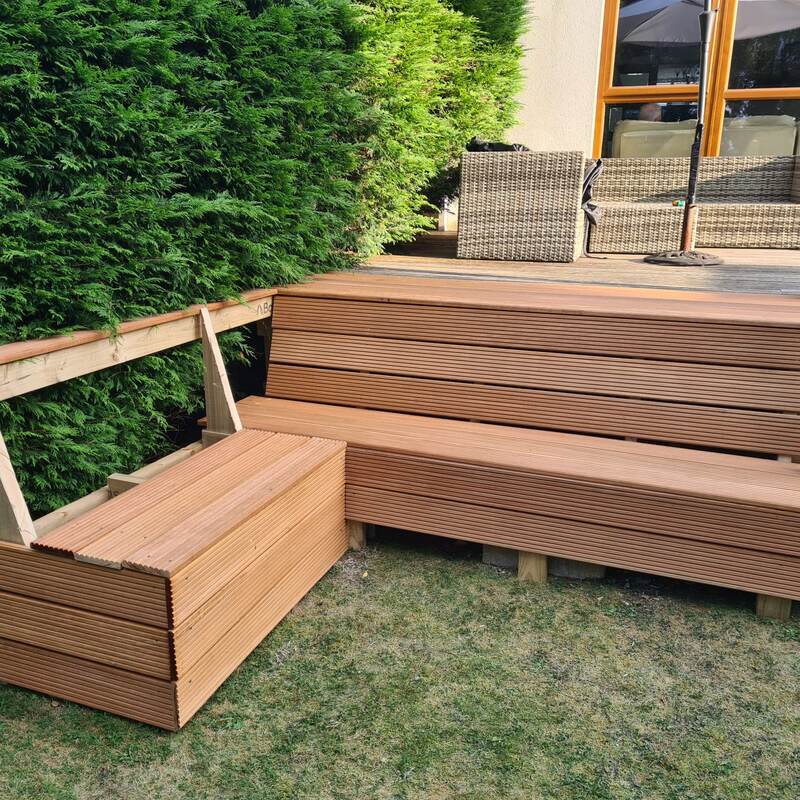 Finished corner bench seating on the deck